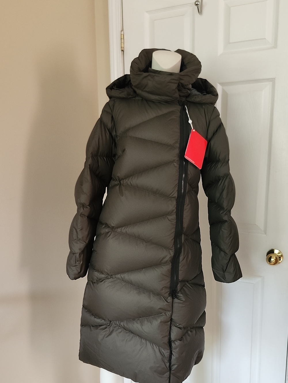 Helly Hansen Olive Green Tundra Downfilled Puffer Coat